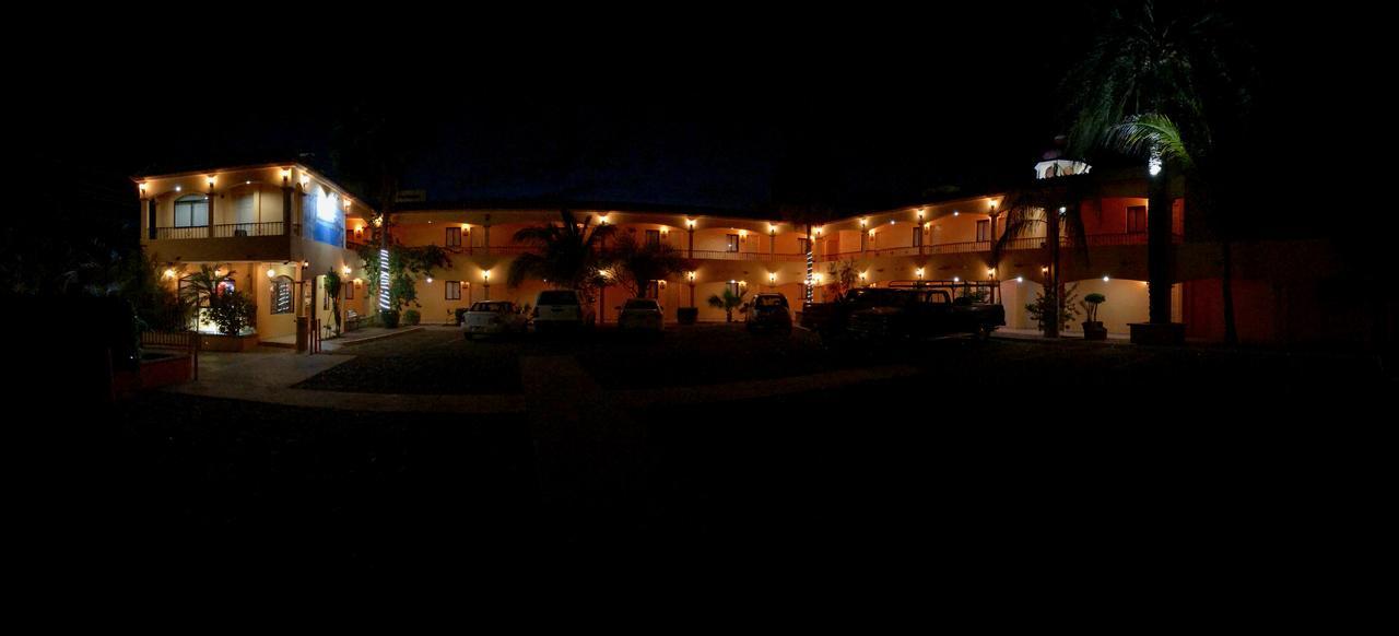 Hotel Posadas Del Ryal Ciudad Constitucion Exterior photo
